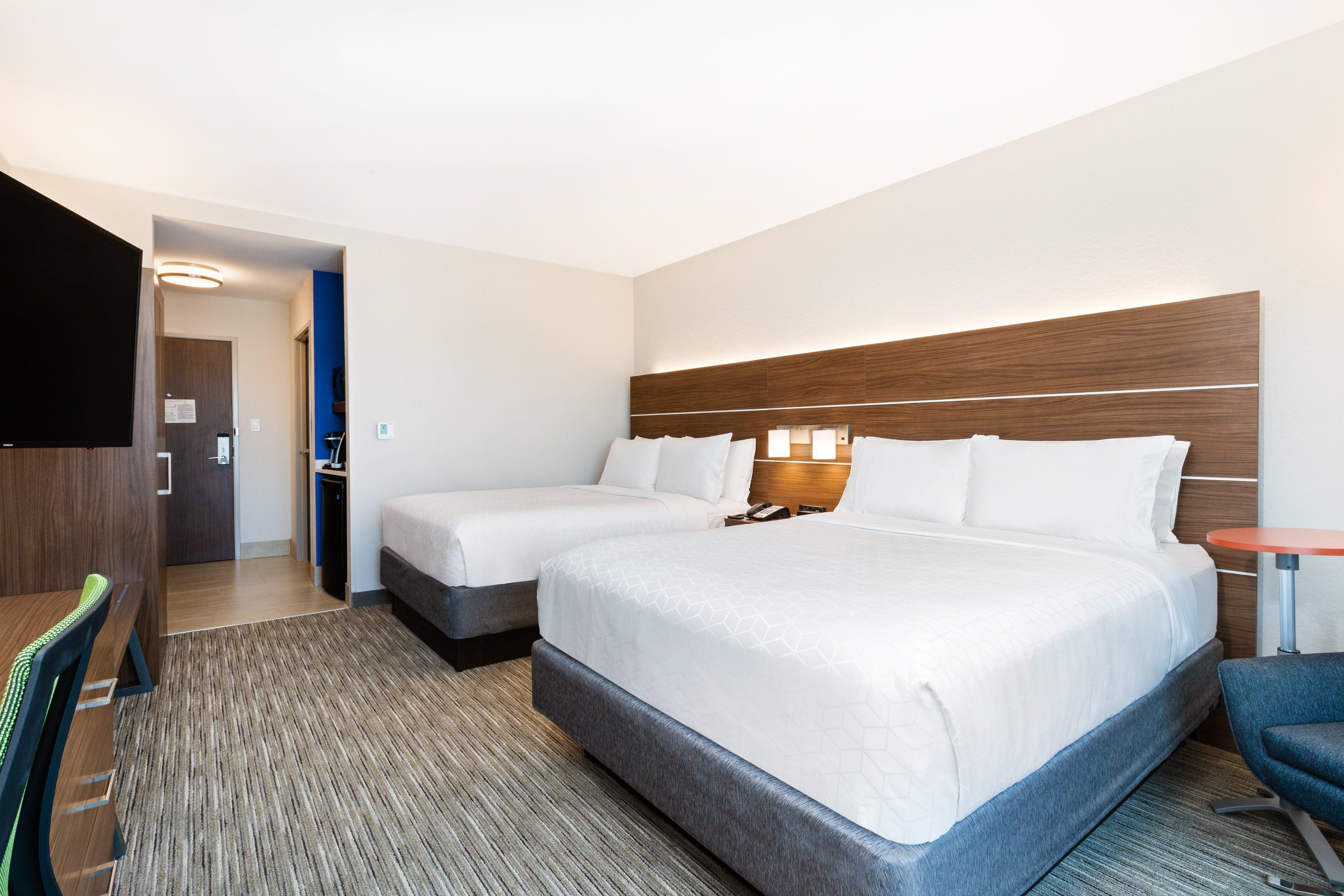 Express & - Eglin Area By Ihg Hotel 3*