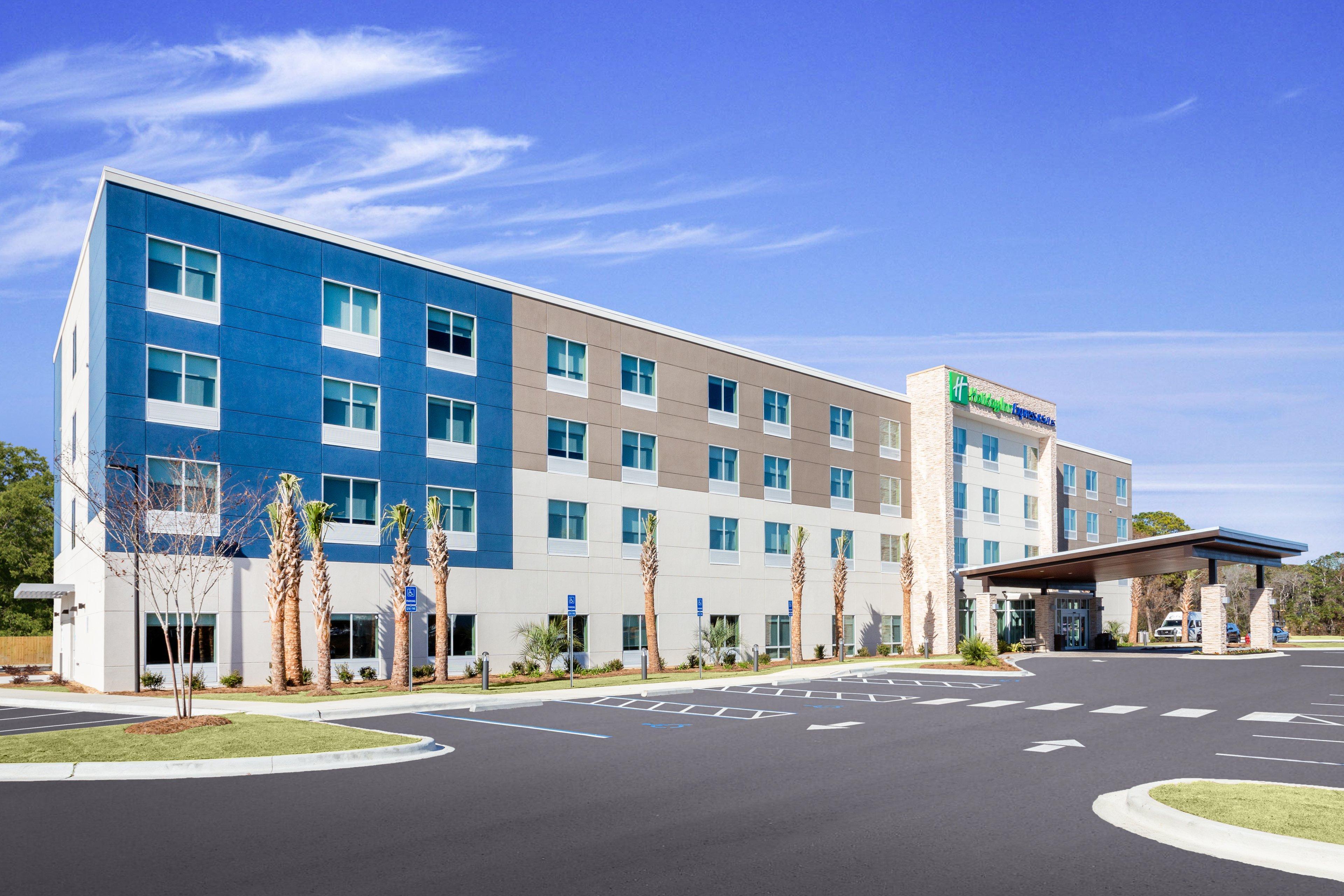 Express & - Eglin Area By Ihg Hotel