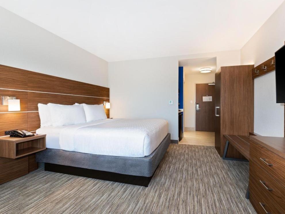 Hotel Express & - Eglin Area By Ihg 3*